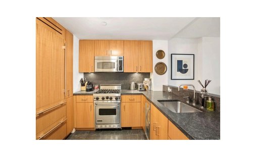 Condo in New York, New York, United States 1