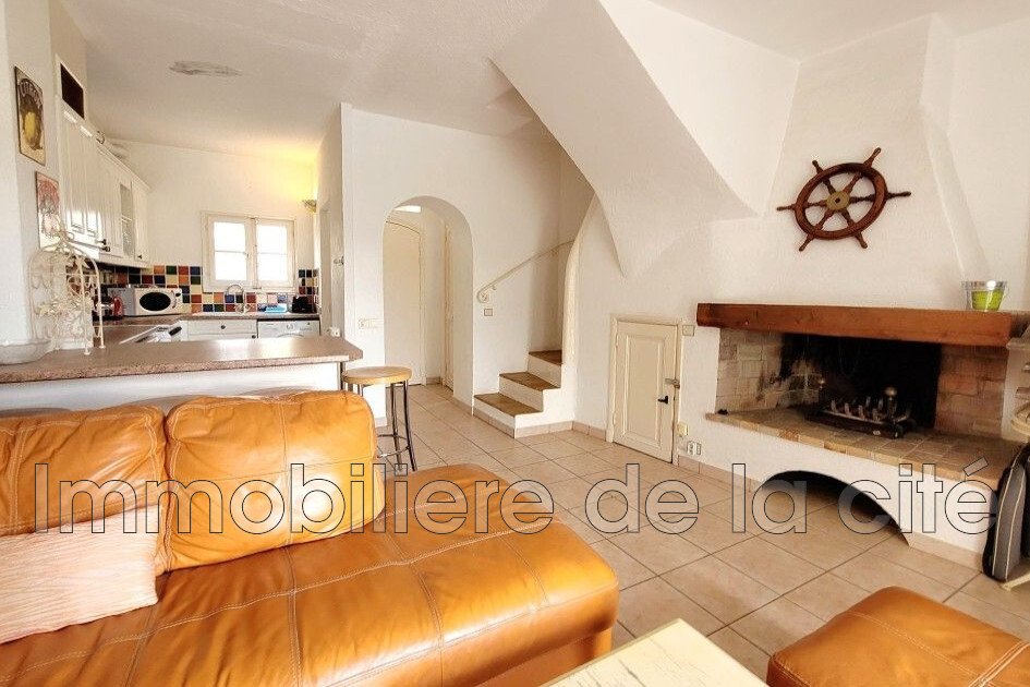 Villa in Grimaud, Provence-Alpes-Côte d'Azur, France 3 - 17619735