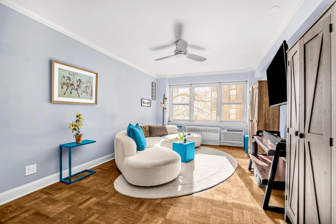 Co Op in New York, New York, United States 1 - 17619646