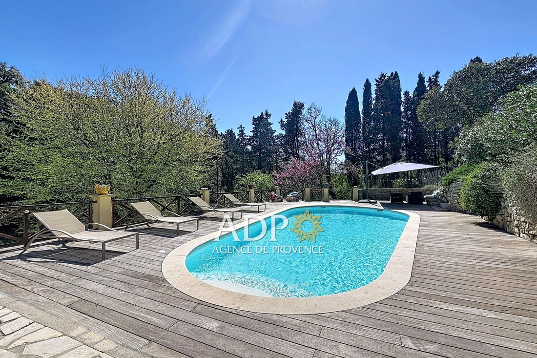 Villa in Grasse, Provence-Alpes-Côte d'Azur, France 3 - 17619743