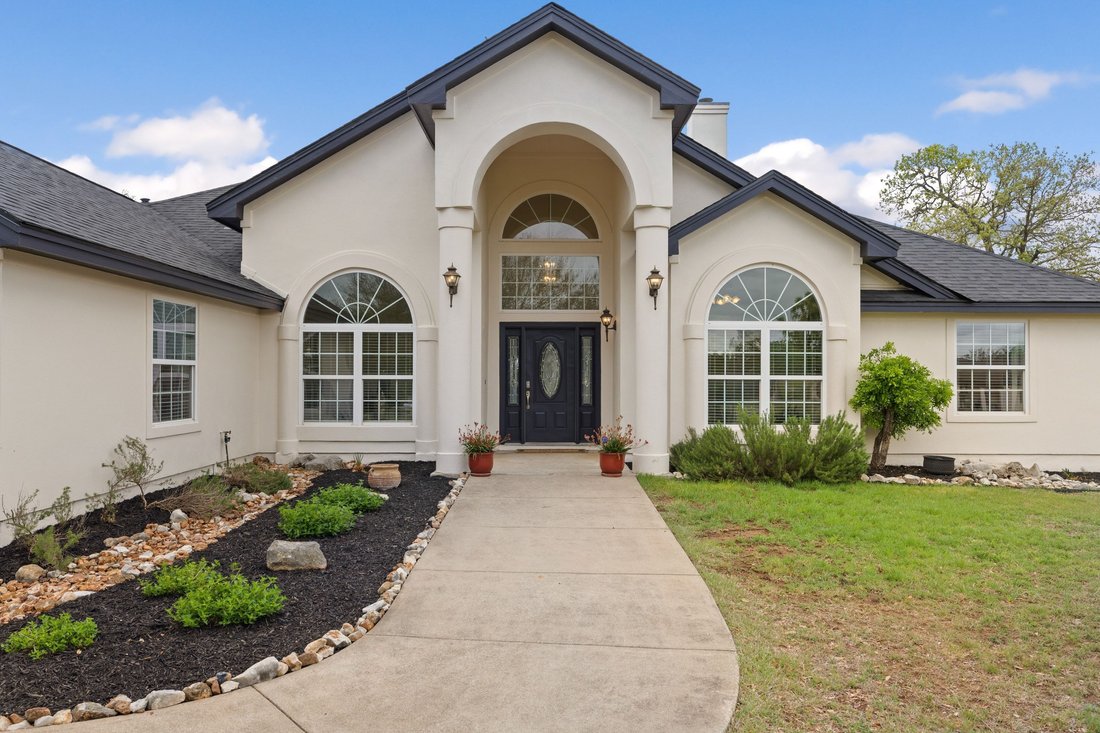 House in Buda, Texas, United States 5 - 17619710