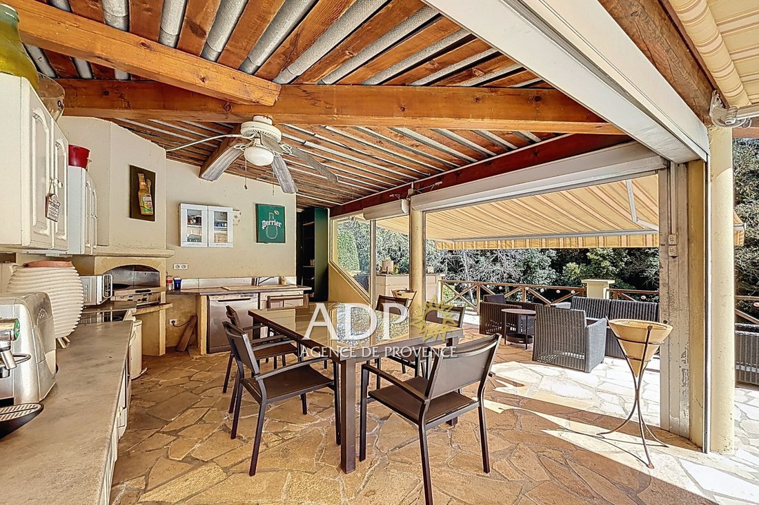 Villa in Grasse, Provence-Alpes-Côte d'Azur, France 2 - 17619743