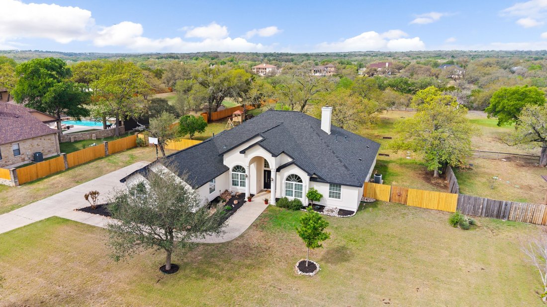 House in Buda, Texas, United States 1 - 17619710