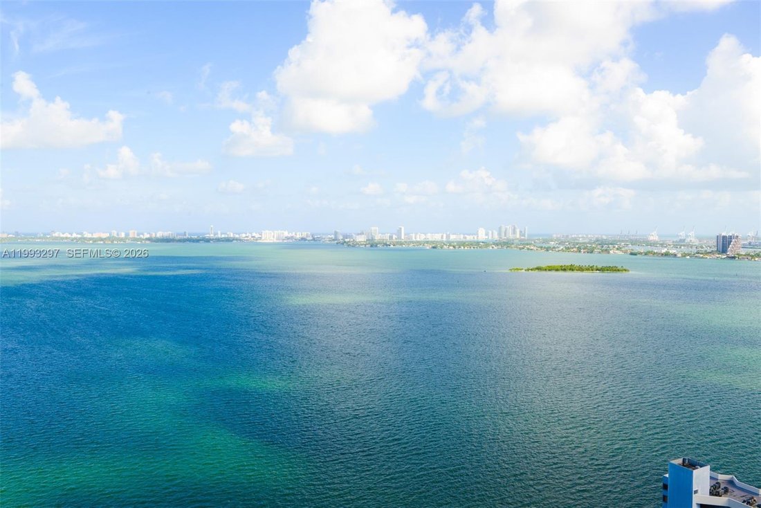 Condo in Miami, Florida, United States 5 - 17619340