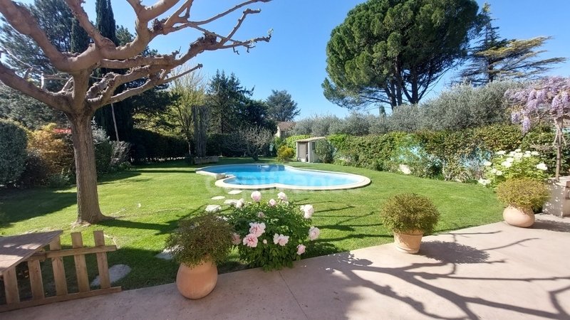 House in Cabannes, Provence-Alpes-Côte d'Azur, France 2 - 17283805