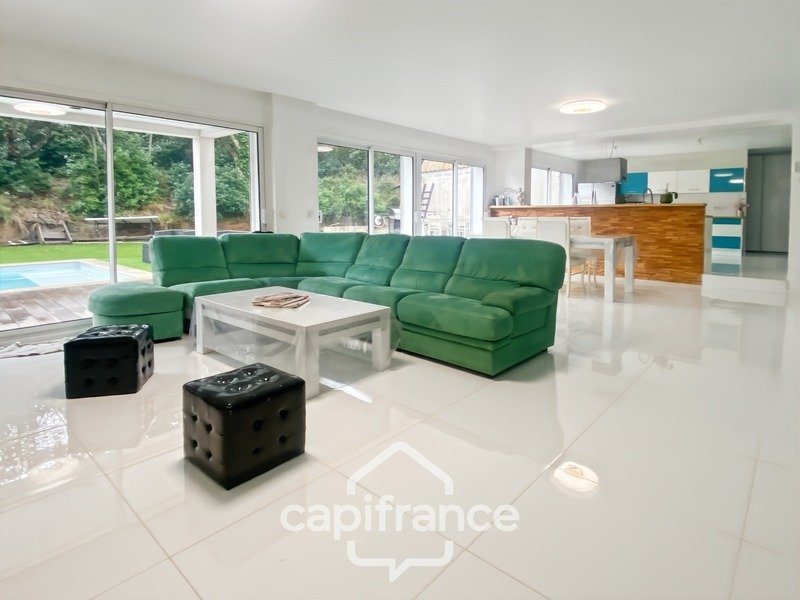 House in Carqueiranne, Provence-Alpes-Côte d'Azur, France 3 - 17619752