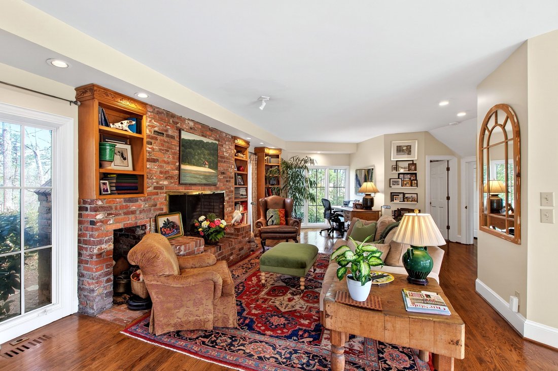 House in Chapel Hill, North Carolina, United States 3 - 17619717