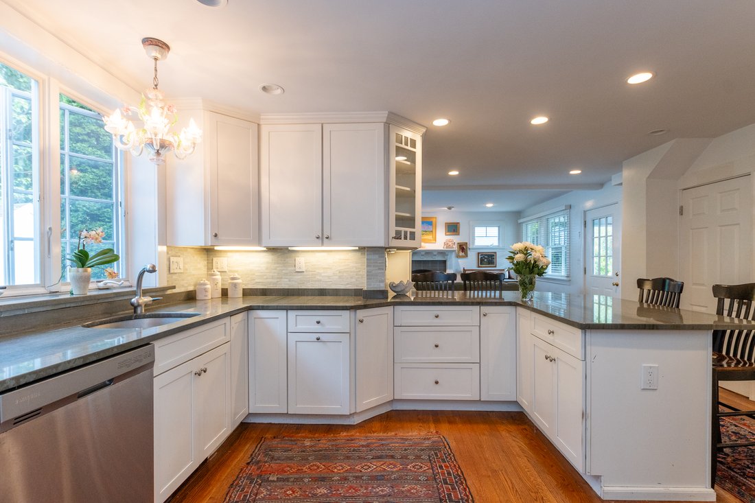 House in Wellesley, Massachusetts, United States 4 - 17619673