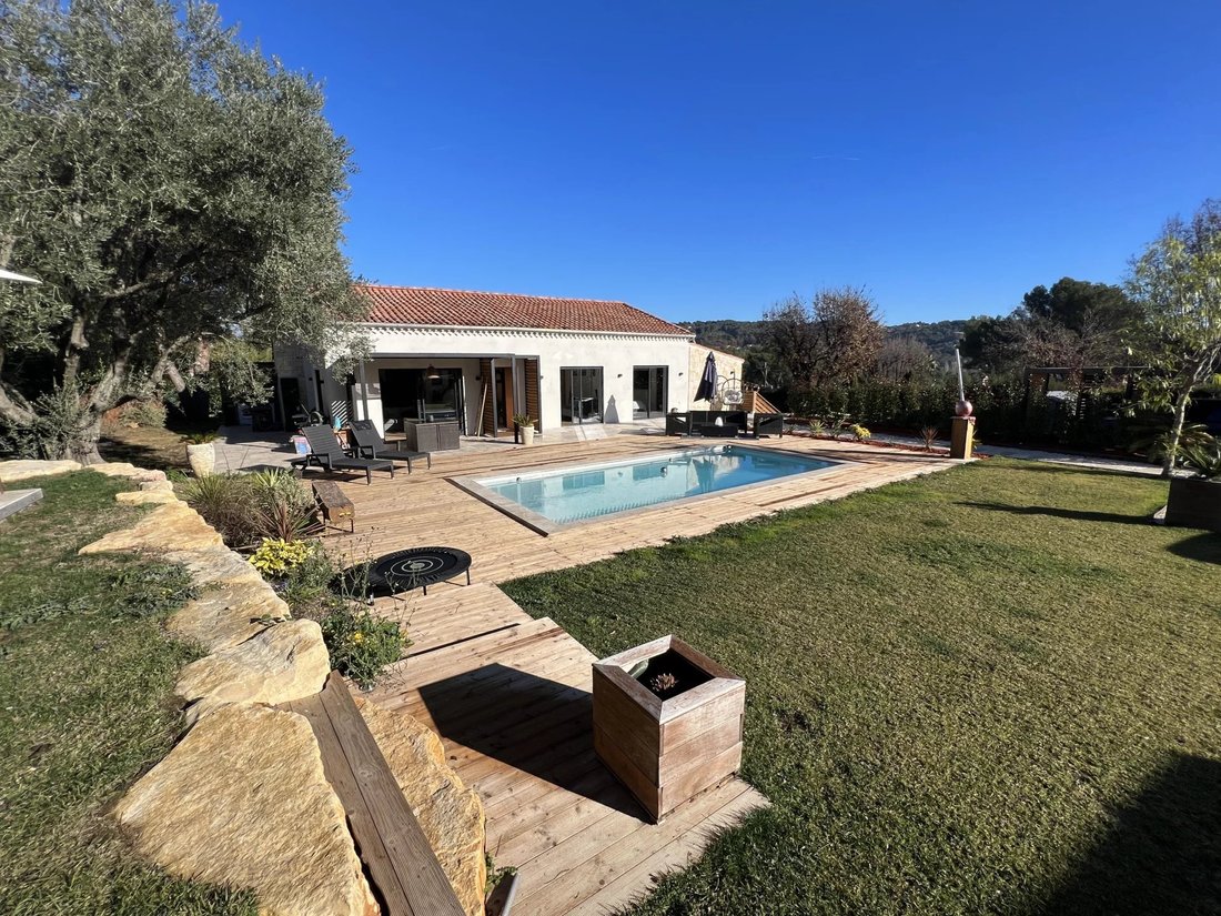 House in Mougins, Provence-Alpes-Côte d'Azur, France 3 - 17537216