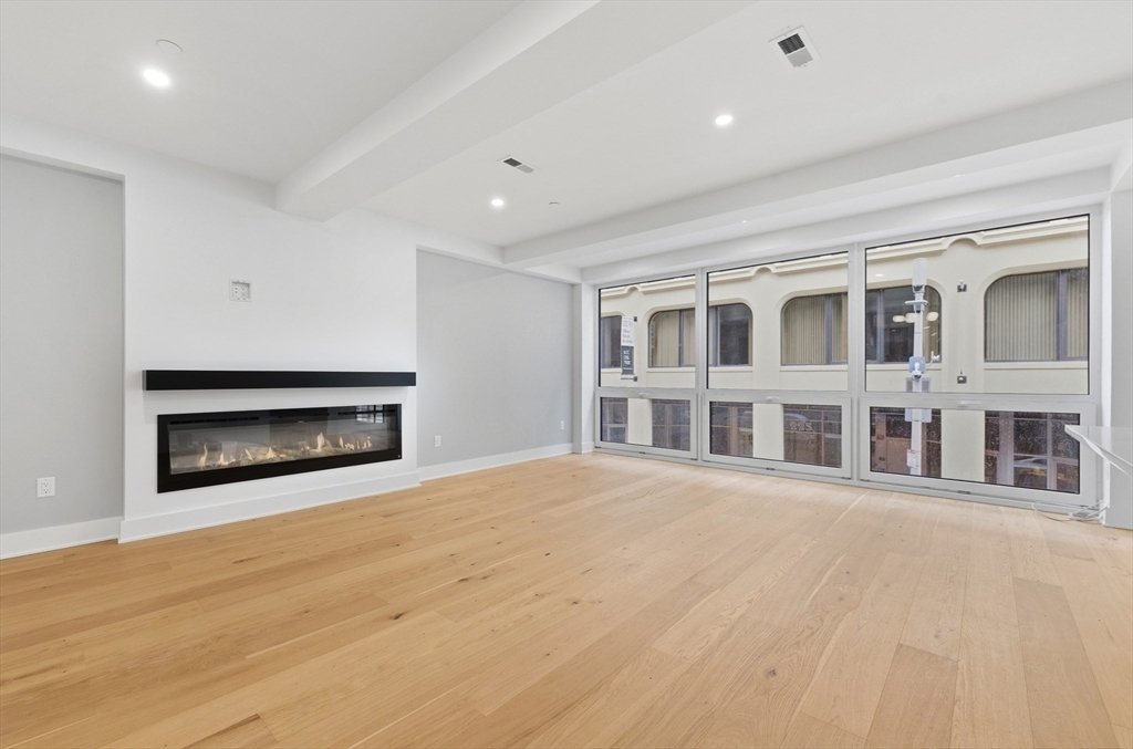 Condo in Boston, Massachusetts, United States 5 - 17619368