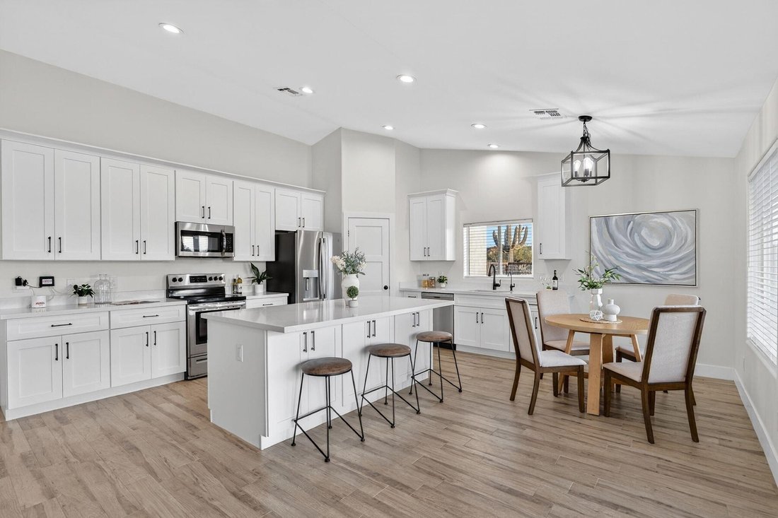 Queen Creek, Arizona, United States 3 - 17619674