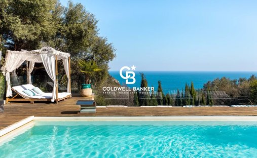 Estate in Èze, Provence-Alpes-Côte d'Azur, France 1