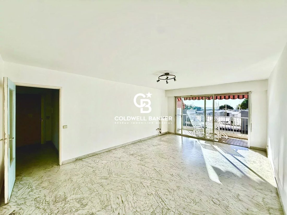 Apartment in Saint-Laurent-du-Var, Provence-Alpes-Côte d'Azur, France 4 - 17071035