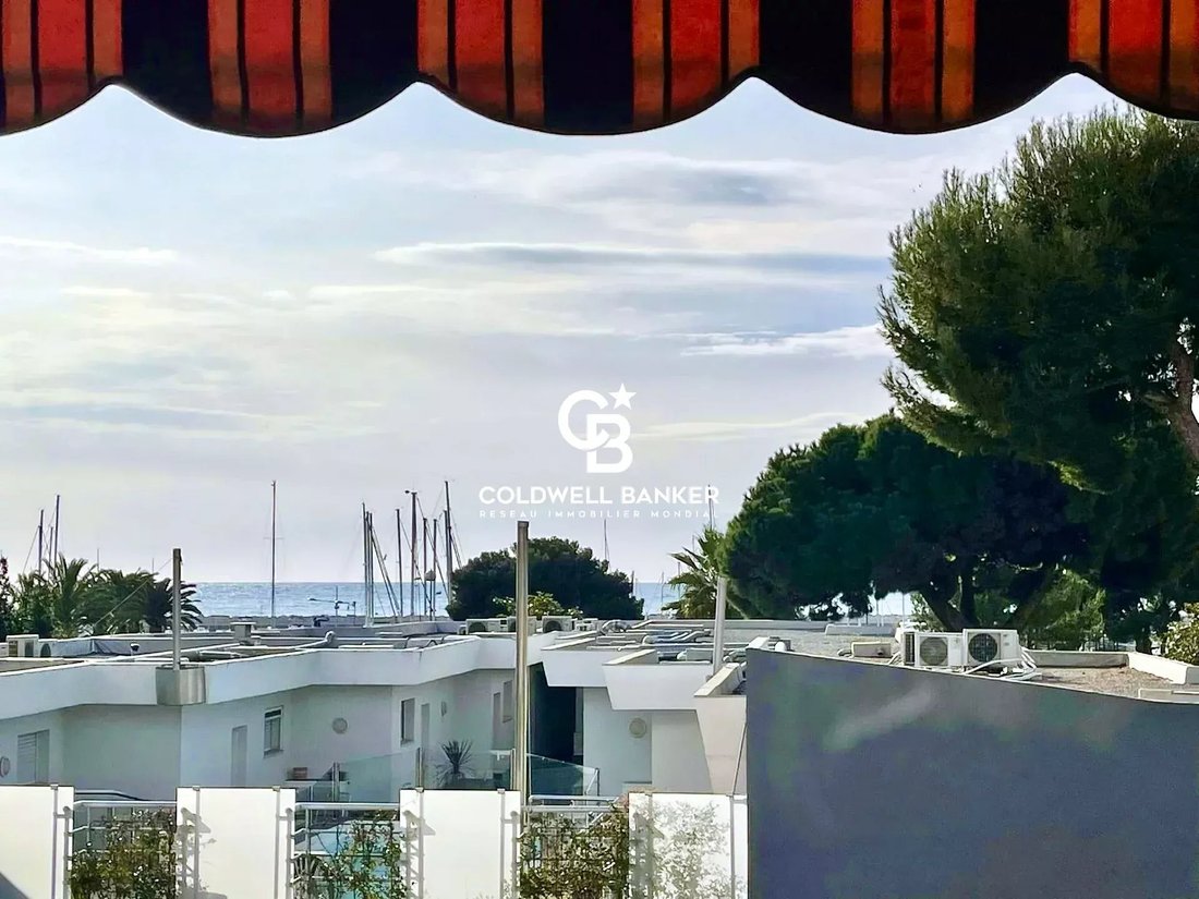 Apartment in Saint-Laurent-du-Var, Provence-Alpes-Côte d'Azur, France 3 - 17071035