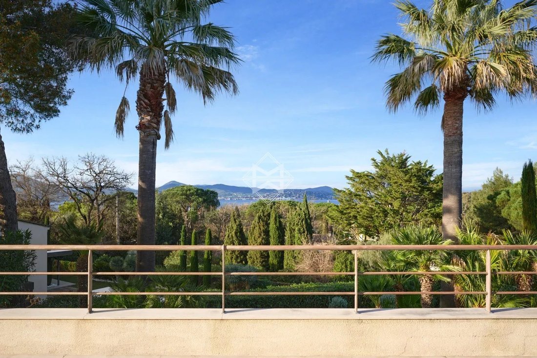Estate in Zone Ouest Urbaine, Saint-Tropez, France 2 - 10929413