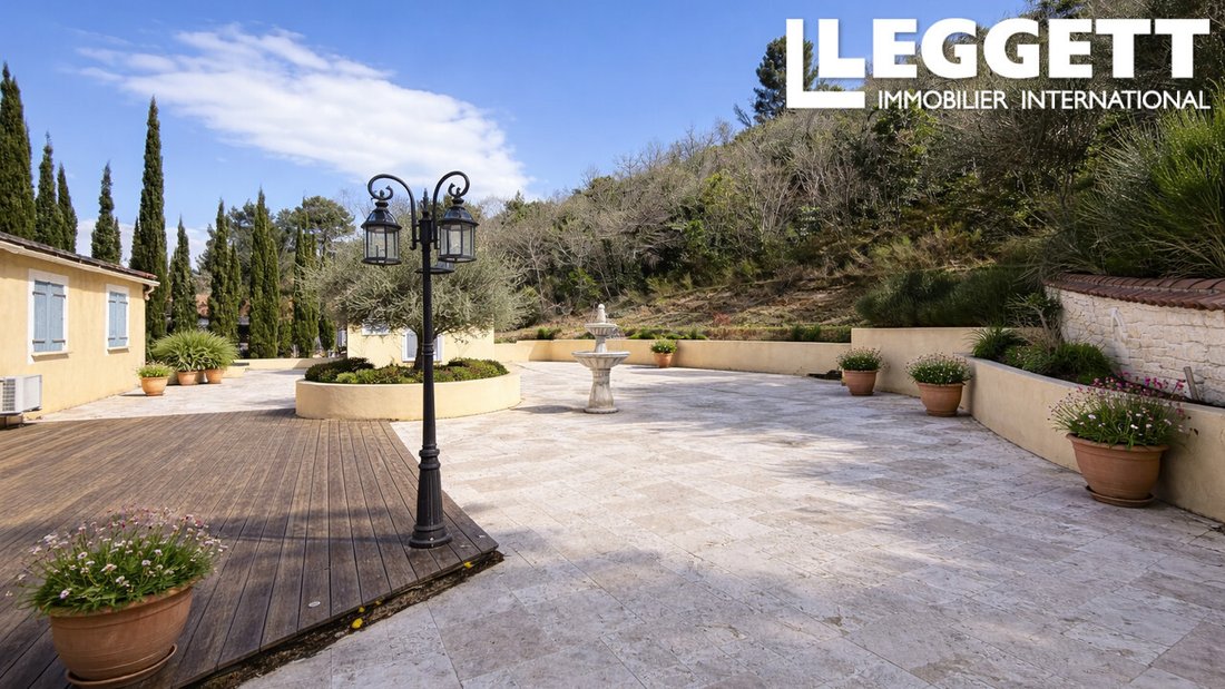 Villa in Saint-Zacharie, Provence-Alpes-Côte d'Azur, France 3 - 17622689