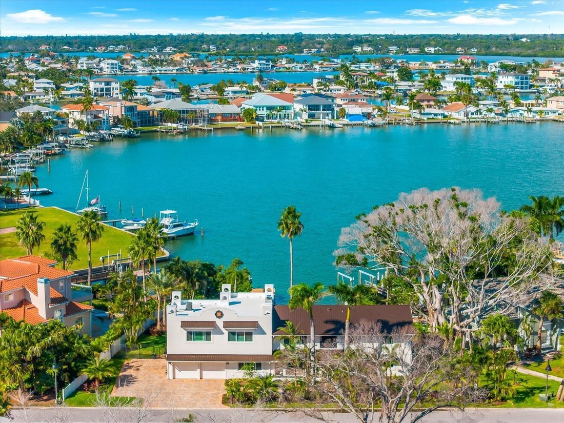 House in Madeira Beach, Florida, United States 1 - 16486572