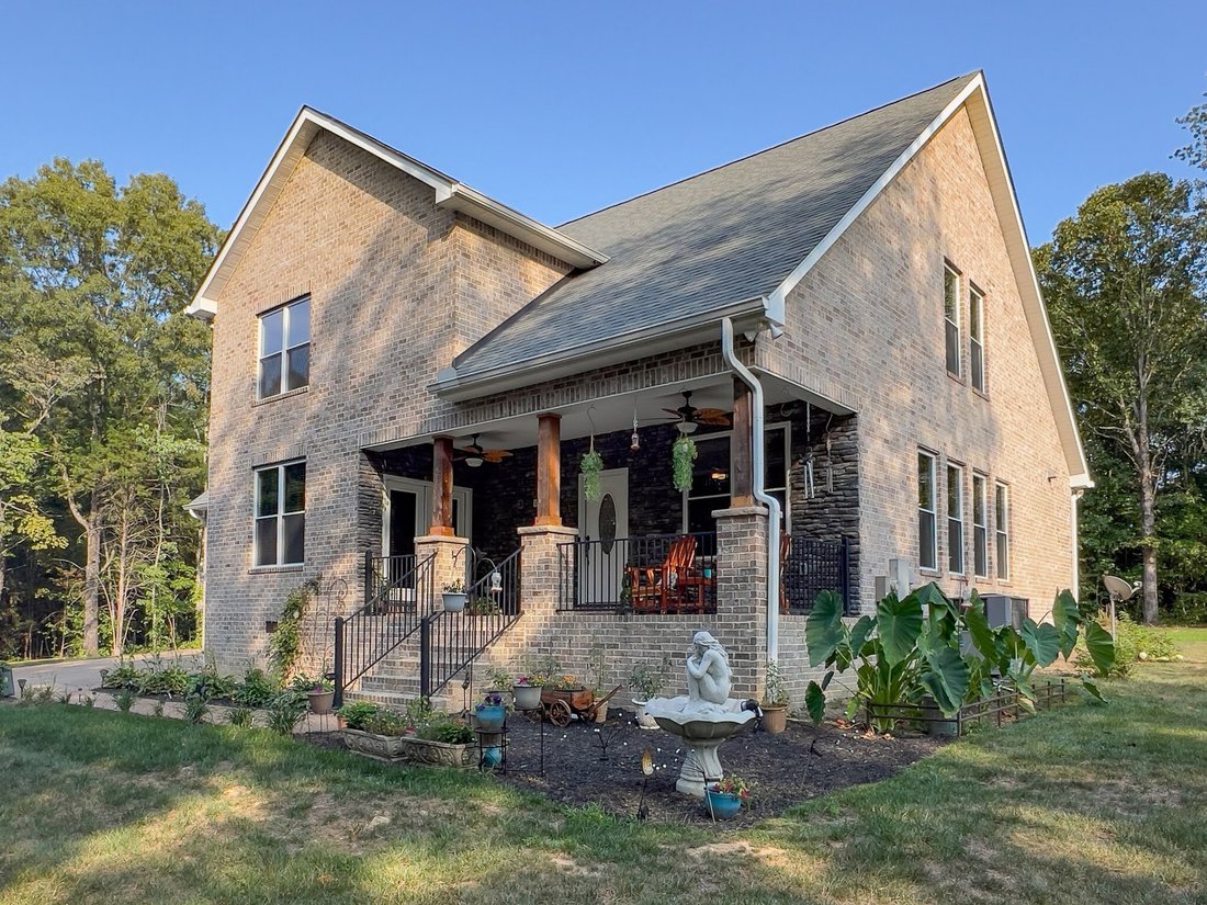 House in Bon Aqua, Tennessee, United States 3 - 17621596