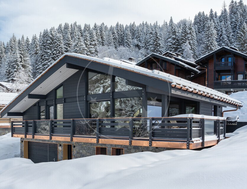 Chalet in Les Gets, Auvergne-Rhône-Alpes, France 1 - 17622298