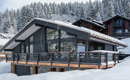 Chalet in Les Gets, Auvergne-Rhône-Alpes, France 1