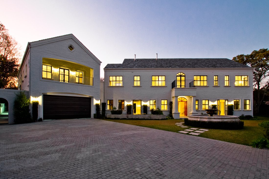 House in Benmore Gardens, Gauteng, South Africa 1 - 17624440