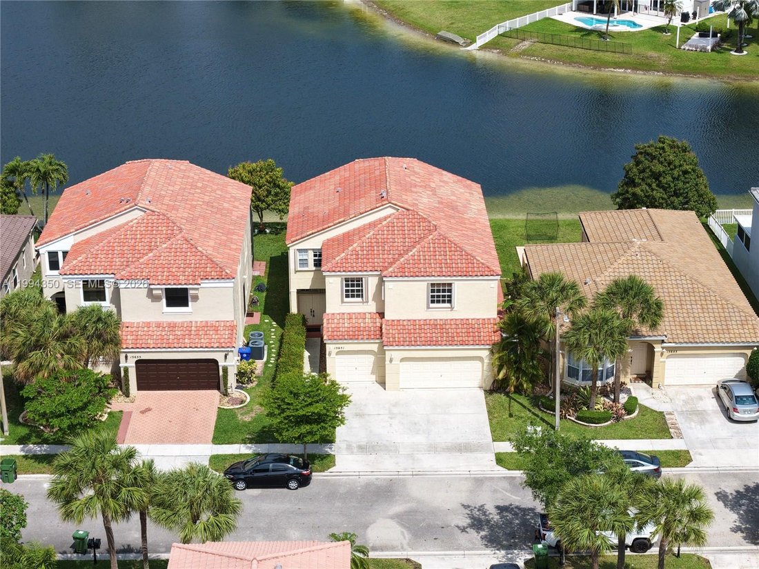 House in Pembroke Pines, Florida, United States 2 - 17621398