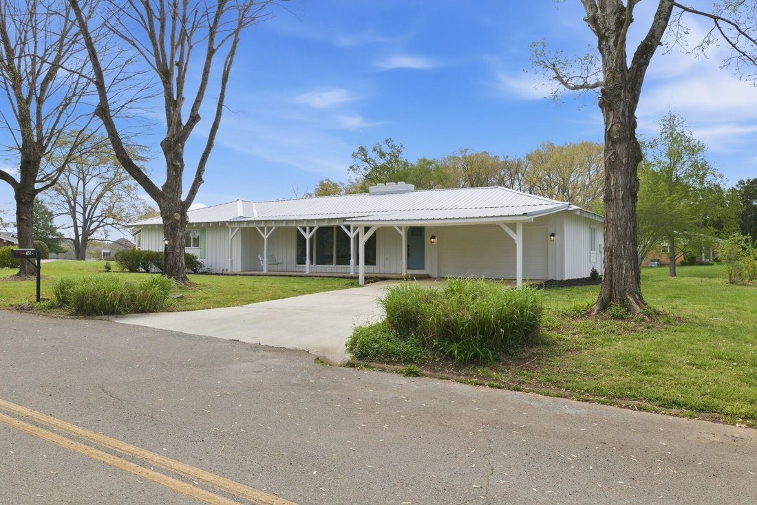 House in Estill Springs, Tennessee, United States 3 - 17621557