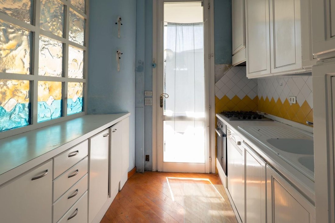 Villa in Near Center, Empoli, Tuscany 4 - 17620534