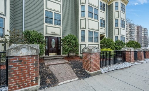Condo in Somerville, Massachusetts, United States 1