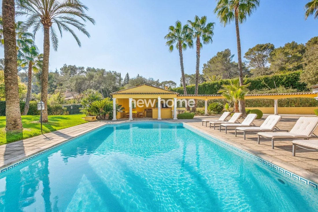 Villa in Mougins, Provence-Alpes-Côte d'Azur, France 3 - 17622876