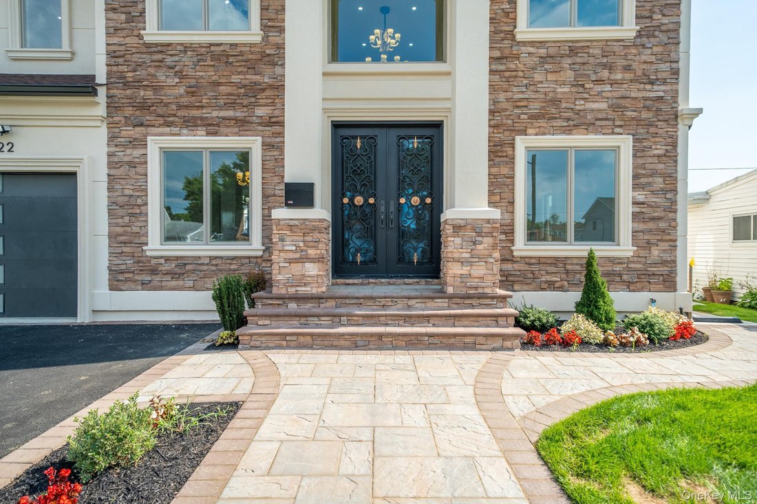 House in Hicksville, New York, United States 2 - 17620496