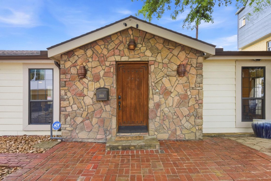 House in Houston, Texas, United States 4 - 17621937