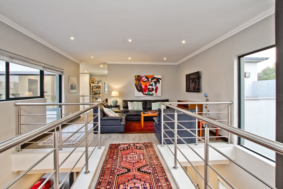 House in Sandton, Gauteng, South Africa 4 - 17624263