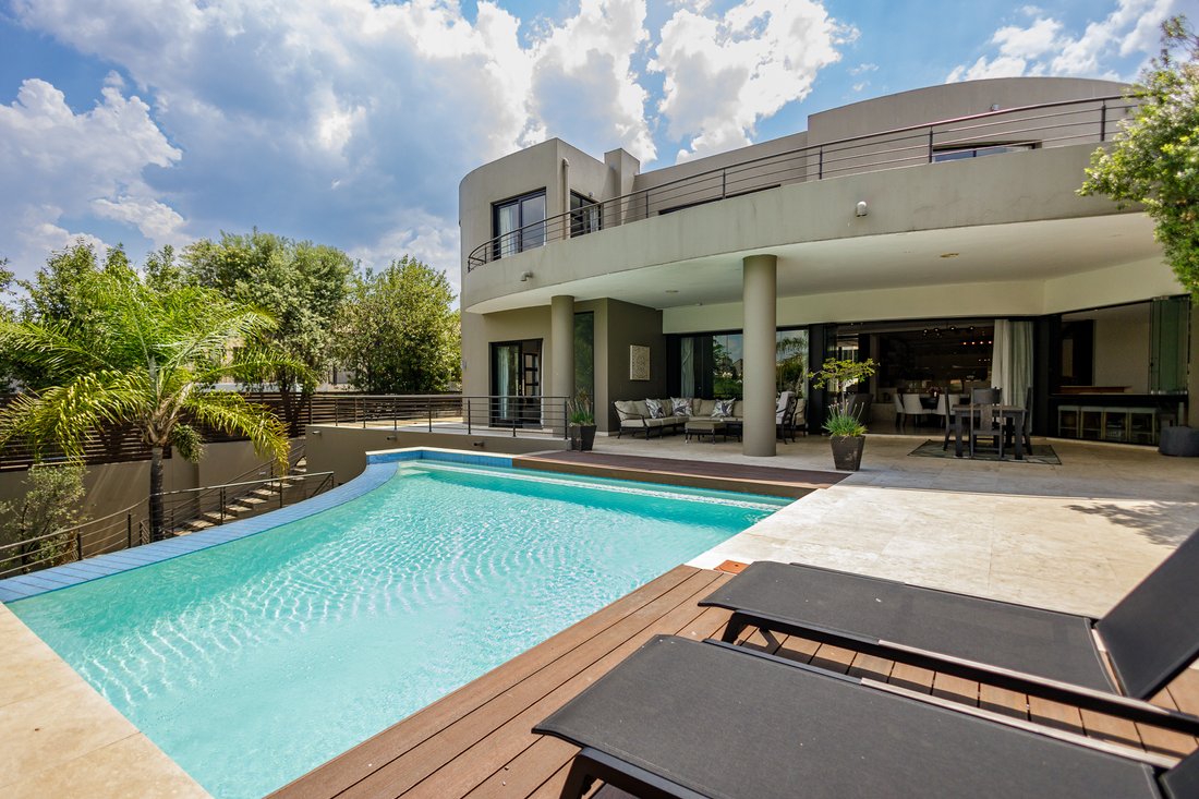 House in Bryanston, Gauteng, South Africa 5 - 17624289