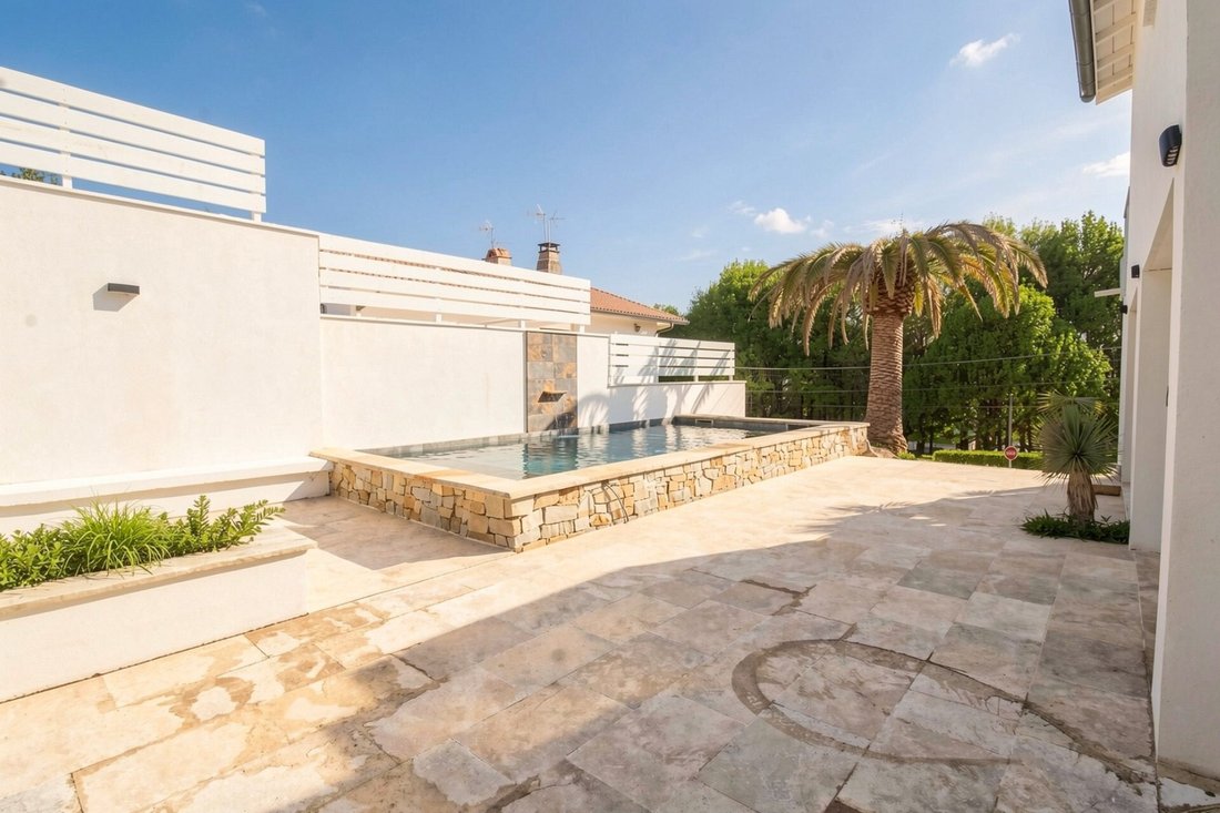 House in Biriatou, Nouvelle-Aquitaine, France 2 - 17624508