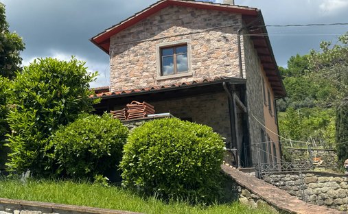 Villa à Pratovecchio Stia, Toscane, Italie 1