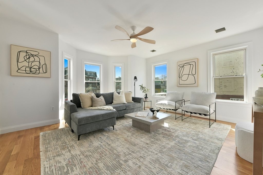 Condo in Boston, Massachusetts, United States 1 - 17622620