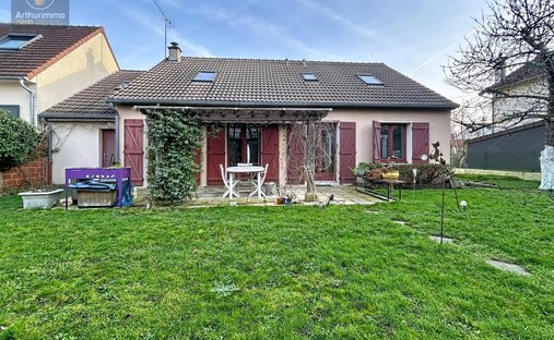 House in Yerres, Ile-de-France, France 1