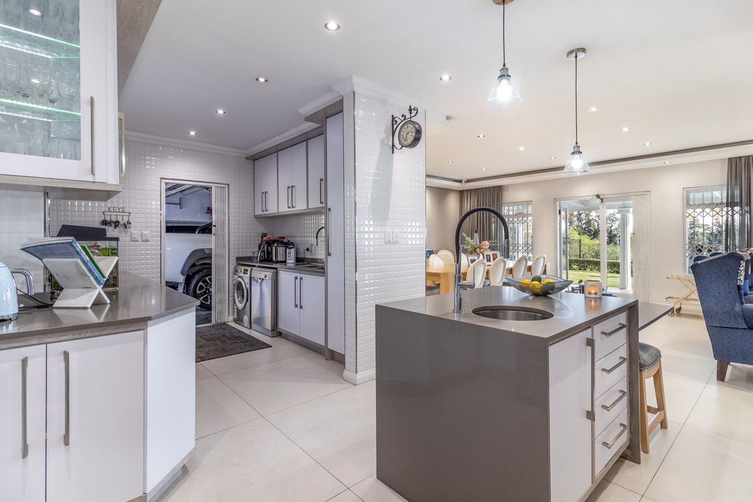 Farm Ranch in Southern Paarl, Western Cape, South Africa 2 - 17624209