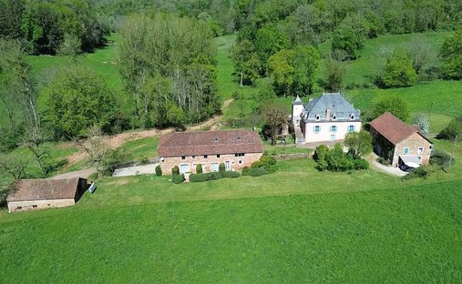 San Michele-Loubéjou, Occitania, Francia 1