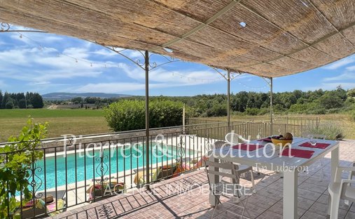 Casa a Simiane-la-Rotonde, Provenza-Alpi-Costa Azzurra, Francia 1