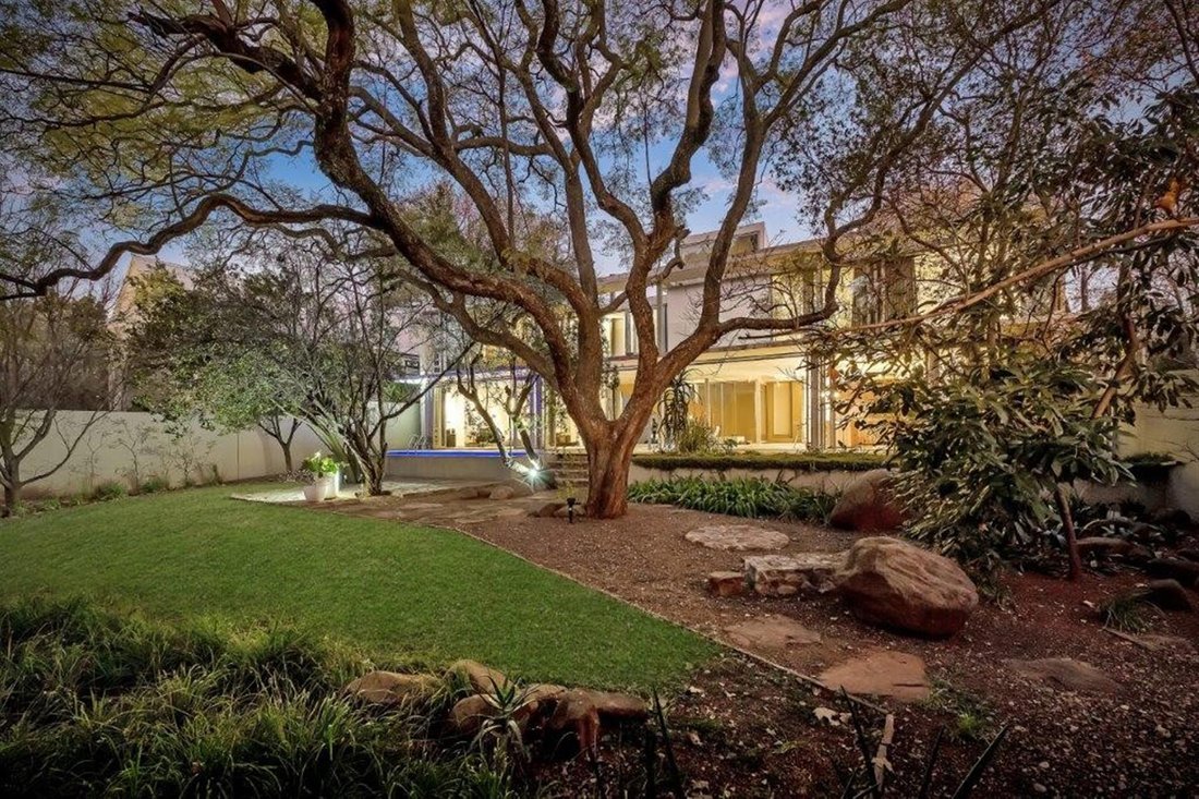House in Parkview, Forest Town, Gauteng 3 - 17622759