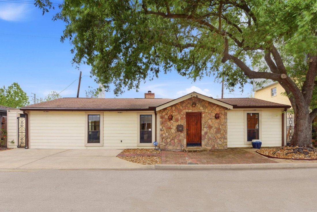 House in Houston, Texas, United States 1 - 17621937