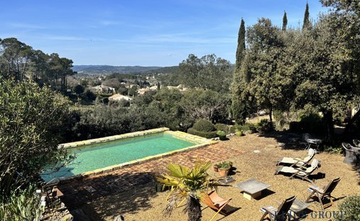 Country House in Carcès, Provence-Alpes-Côte d'Azur, France 1
