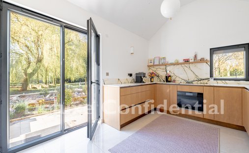 House in Fontaine-Chaalis, Hauts-de-France, France 1