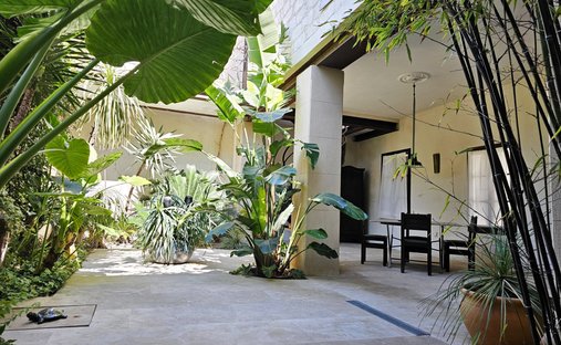 House in Centre Ville, Aigues-Mortes, France 1
