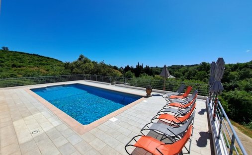 Casa en San-Nicolao, Córcega, Francia 1