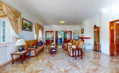 Villa in São João dos Montes, Lisbon, Portugal 1