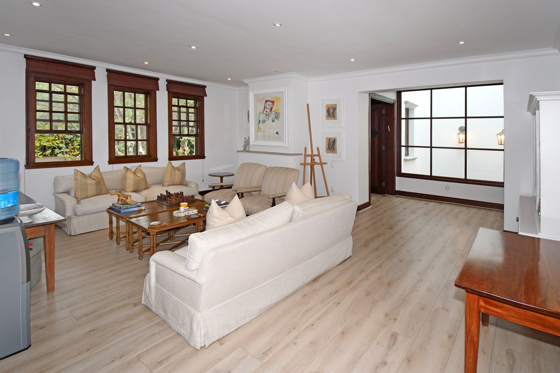 House in Houghton Estate, Gauteng, South Africa 4 - 17624407