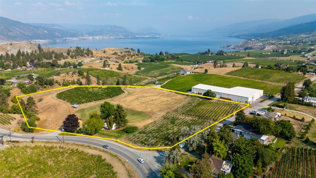 House in Penticton, British Columbia, Canada 2 - 17622652